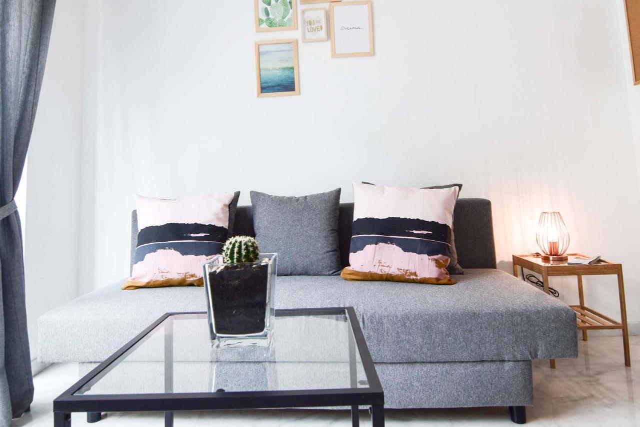 P&P Apartaments Carrera De Capuchinos Málaga Dış mekan fotoğraf