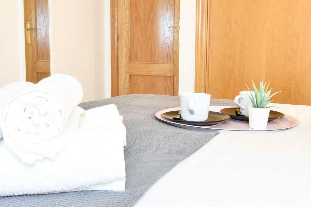P&P Apartaments Carrera De Capuchinos Málaga Dış mekan fotoğraf
